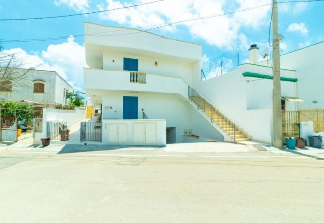 Apartment in the sea area in south Apulian