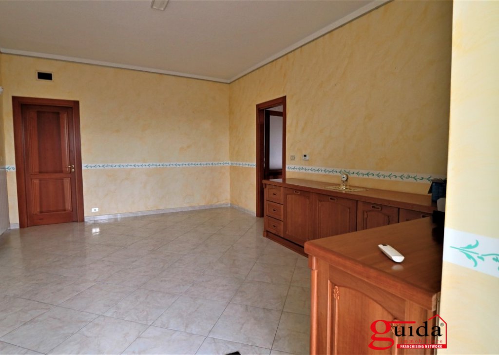 Detached house for sale  158 sqm, Alezio, locality Center