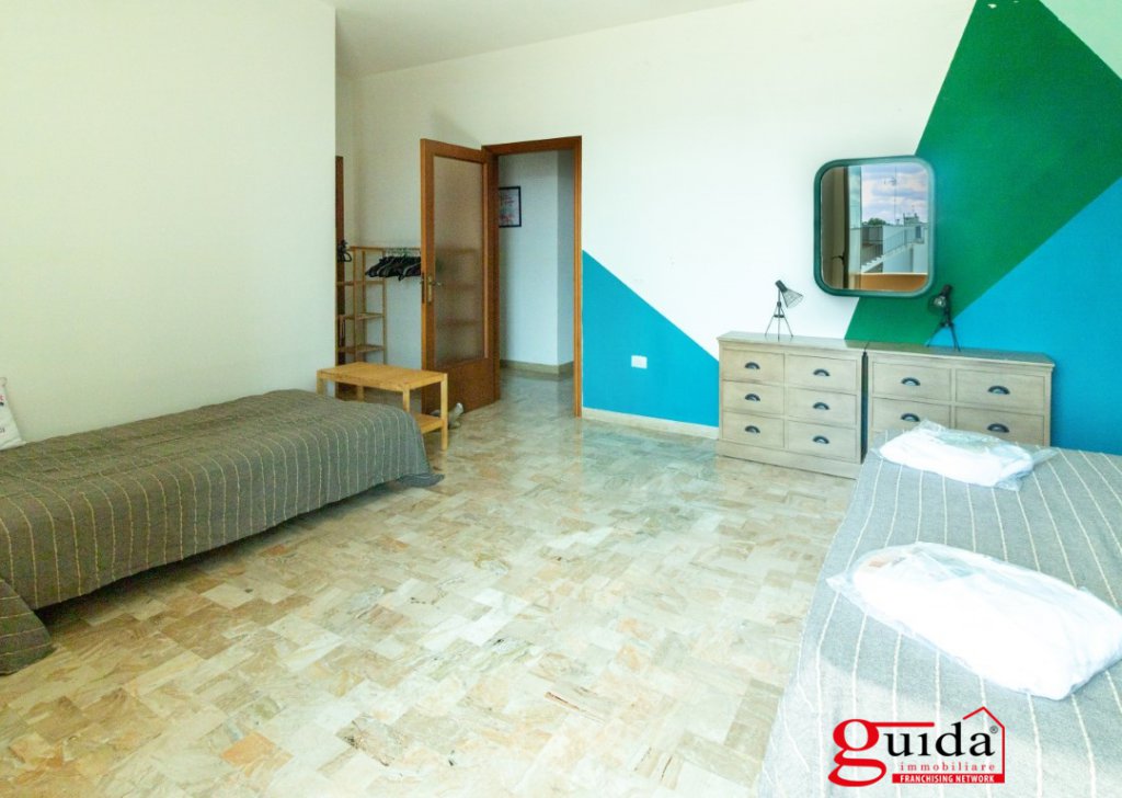 Appartamento in affitto con riscatto  160 m², Calimera, località semi centro