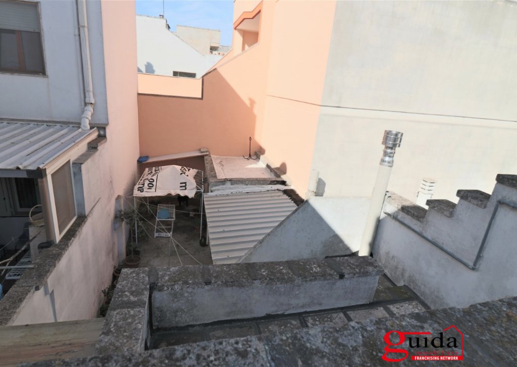 Detached house for sale  via Armando Diaz 36, Castri di Lecce, locality Center