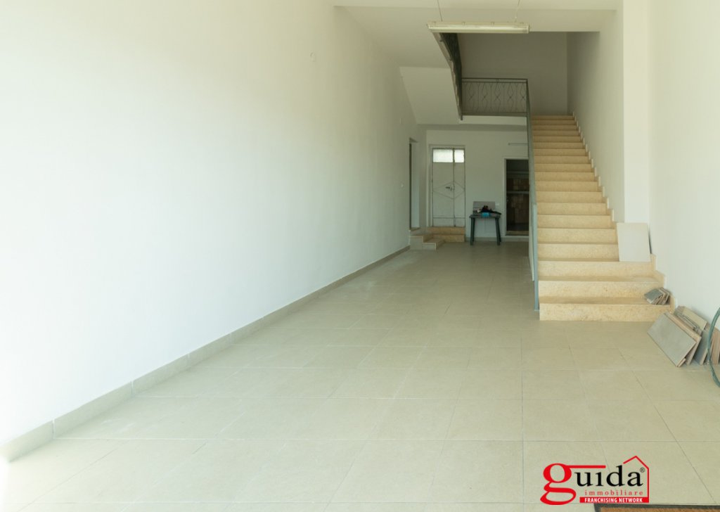 Detached house for rent for rent  154 sqm, Casarano, locality Center