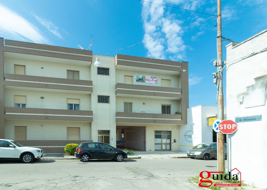Vendita Appartamento Calimera - Casa in vendita a Calimera con ascensore e box auto Località semi centro