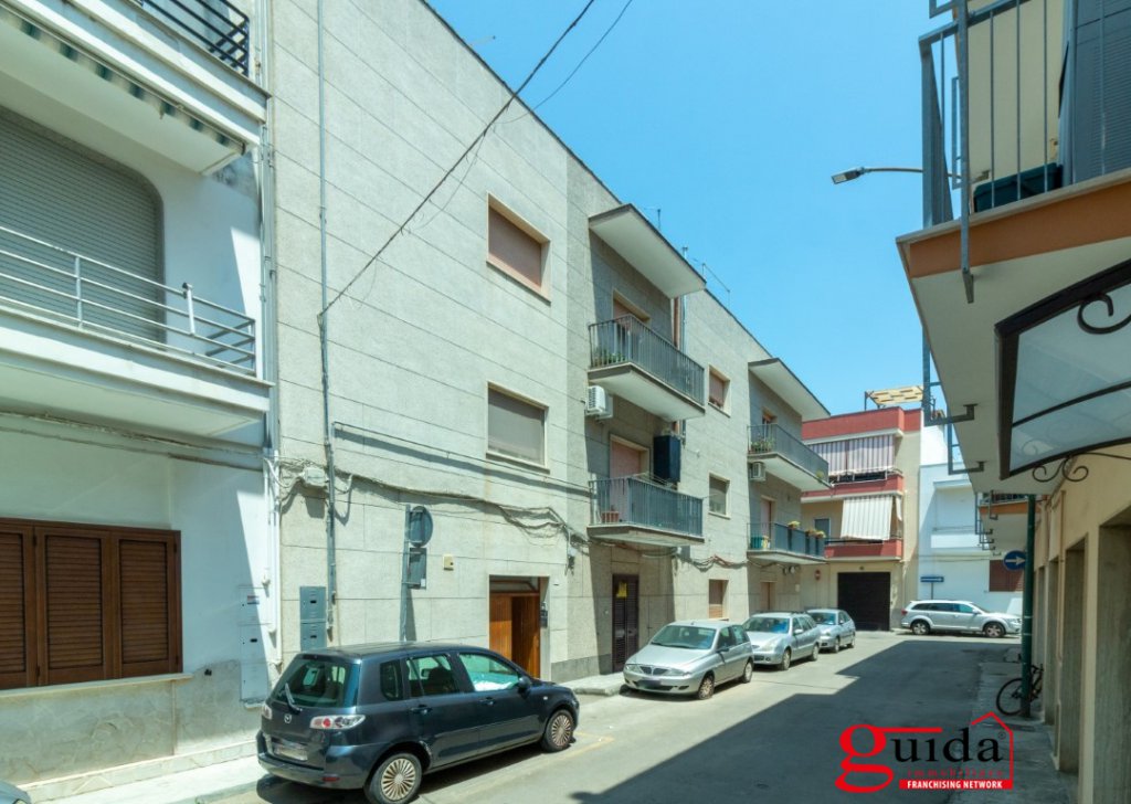 Apartment for sale  via Francesco Crispi 24, Galatone, locality Suburbs developed