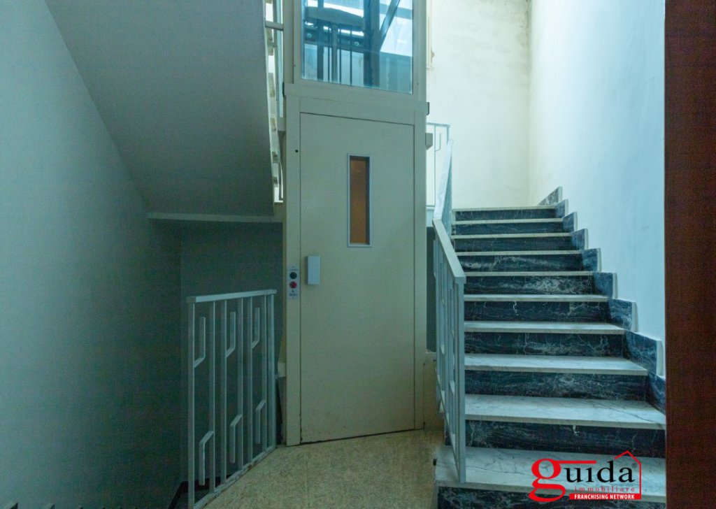 Vendita Appartamento Galatone - Appartamento al secondo piano con ascensore Località Periferia sviluppata
