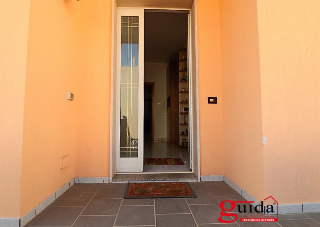 Detached house for sale  180 sqm, Casarano, locality Semi periphery