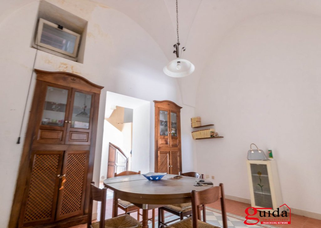 Detached house for sale  68 sqm, Taviano, locality Center